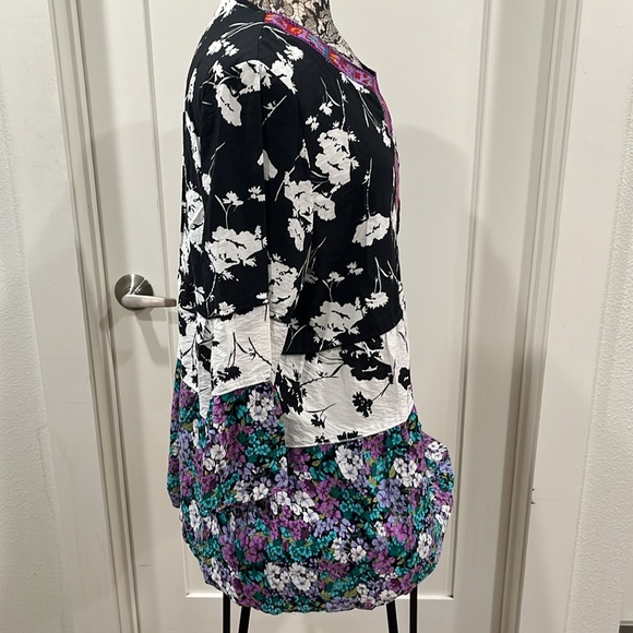 Beautiful Calessa tiered top - Picture 5 of 9